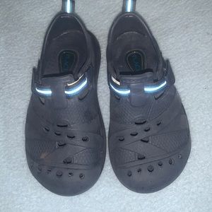 Children’s place rubber/ water friendly sandals